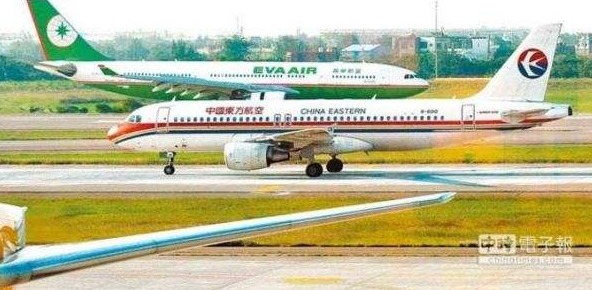 台湾桃园机场又因大雨而漏水,国民党文传会副主委洪孟楷晚间在脸谱网发文痛批“交通部长”贺陈旦“神隐境界已经不怕开水烫!” 台湾桃园机场又因大雨而漏水,国民党文传会副主委洪孟楷晚间在脸谱网发文痛批“交通部长”贺陈旦“神隐境界已经不怕开水烫!”