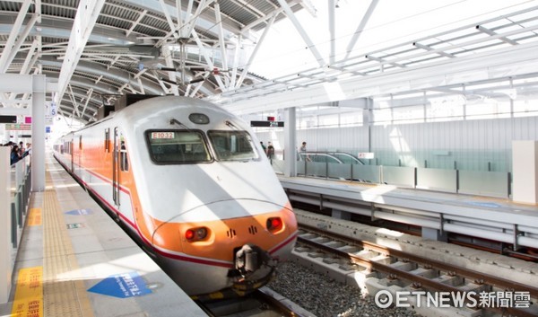 台议员怕老外看不懂台铁列车名 建议"自强号"等全换名 台议员怕老外看不懂台铁列车名 建议"自强号"等全换名