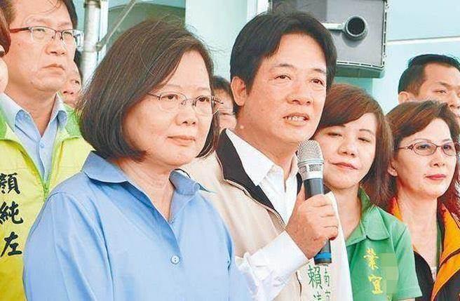 岛内作家:蔡英文之流真正该恐惧的是历史的鞭笞 岛内作家:蔡英文之流真正该恐惧的是历史的鞭笞