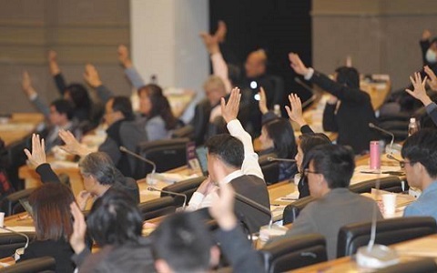 台大临时校务会议纪录上网 “管中闵案”搁置理由全曝光