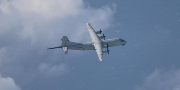 台防务部门证实:解放军1架运-8技术侦察机28日进入台西南“空域”图片