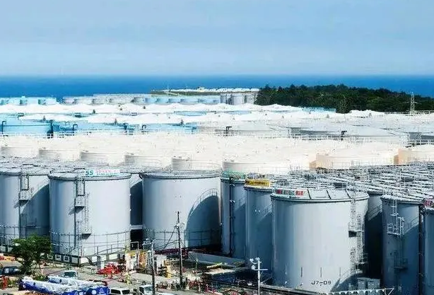 对于日本排核废水装聋作哑 岛内网友批夷易近进党把日本“当祖宗” 近7成“不敢再吃海鲜”