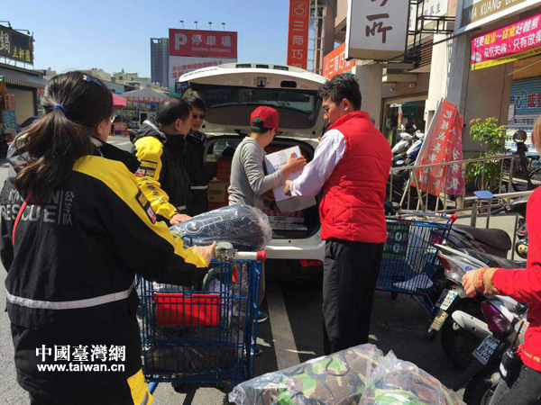 天灾无情人有情 两岸互助 天灾无情人有情 两岸互助