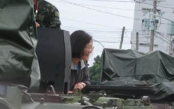 ŮʼݵãӢӲѵ٩װ׳·