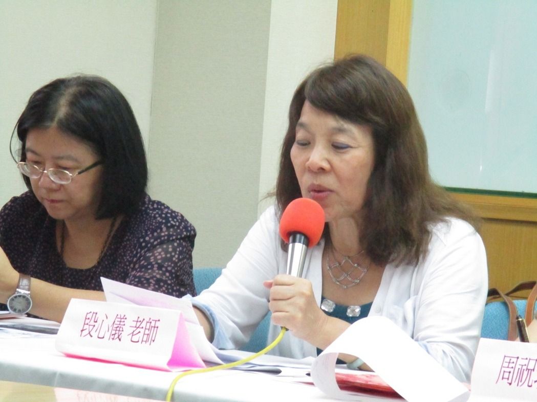 ̨�θ�ɾ�����ġ����ձ������£�Ҫ����һ���������