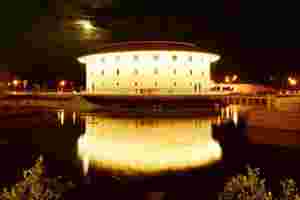 �������¾��㡰�ͼ�Բ¥�� �ͼ�ζʮ��