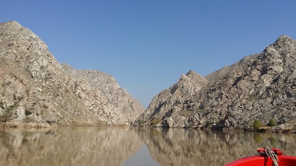 ���ݸ�̨���ƽ����Σ������ɫ�ǡ���������ѩ��