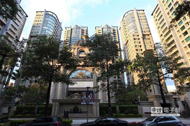 台北豪华住宅区“帝宝” 台北豪华住宅区“帝宝”