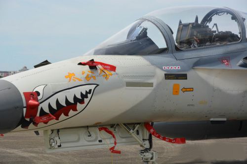 ս��Ϳװ���� ̨������ţ����������ձ�ѹ��(ͼ)