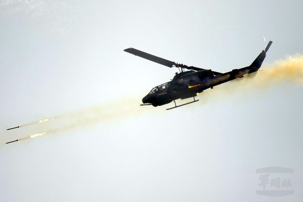 台媒曝汉光32号预演阿帕契未命中目标 台军澄清 台媒曝汉光32号预演阿帕契未命中目标 台军澄清