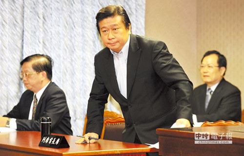 台媒:张显耀谈判桌上“拼命三郎”绯闻多