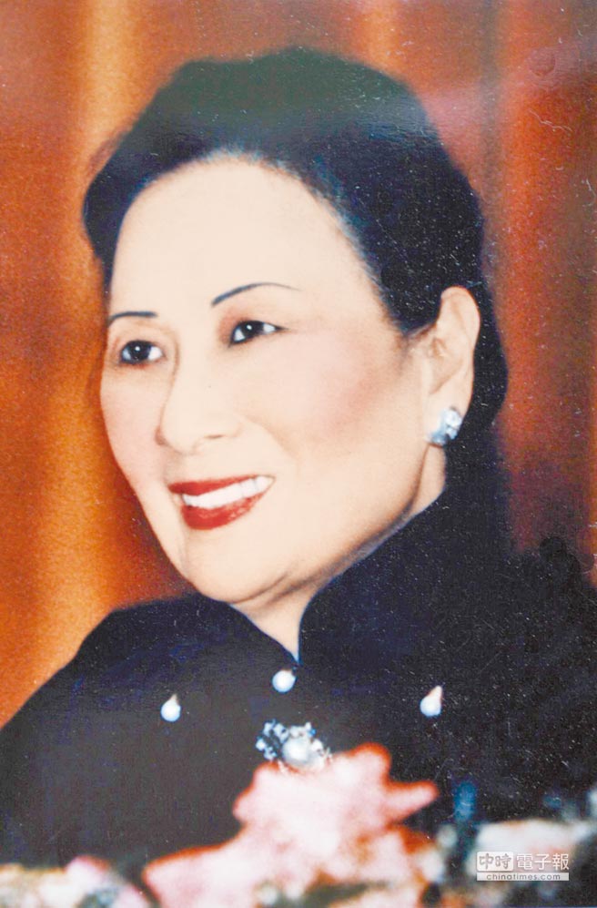 蒋介石内侍爆料:宋美龄素颜如鬼魅(图) 蒋介石内侍爆料:宋美龄素颜如鬼魅(图)