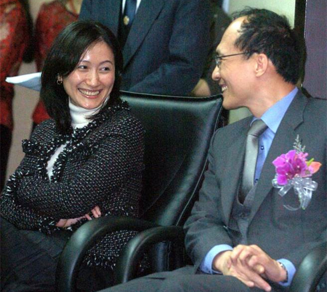 新"阁揆"林全与妻子相差19岁 不仅师生恋还是上下属 新"阁揆"林全与妻子相差19岁 不仅师生恋还是上下属