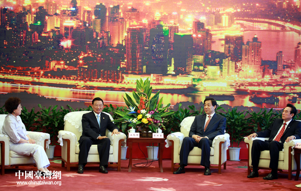 薄熙来会见两岸两会代表团主要成员(组图)