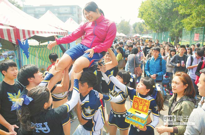 台清华大学教授李家同:台湾不开放等于自杀 台清华大学教授李家同:台湾不开放等于自杀