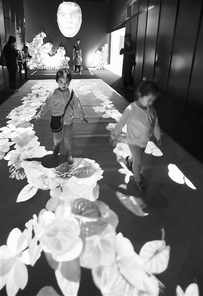 ̨�����ʻ�����ƴ�չ��Ļ