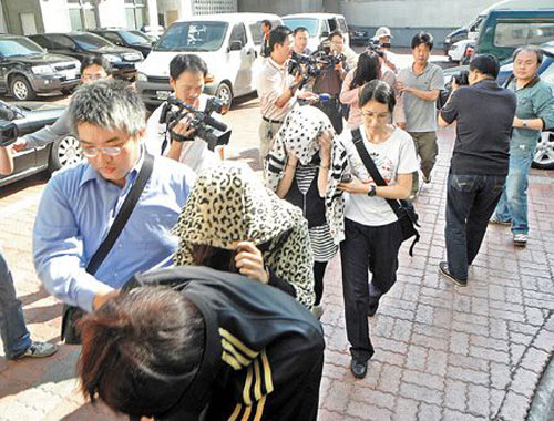 性虐高职女生 涉案男女称“好玩”不知闯祸(图