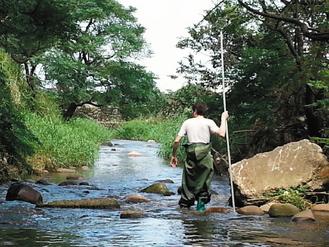男子中秋和网友约会被“切成两半”(图)