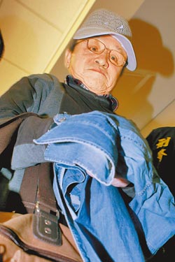 夫妇诈死骗6480万台币保险金躲藏12年后归案