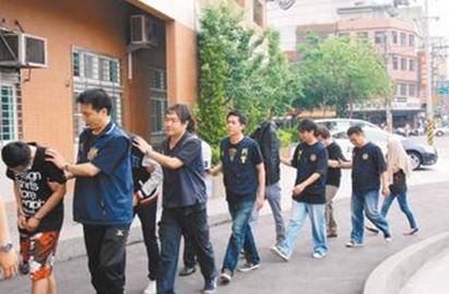 扮“公安”专骗大陆人台警方捣破诈骗集团逮捕18人