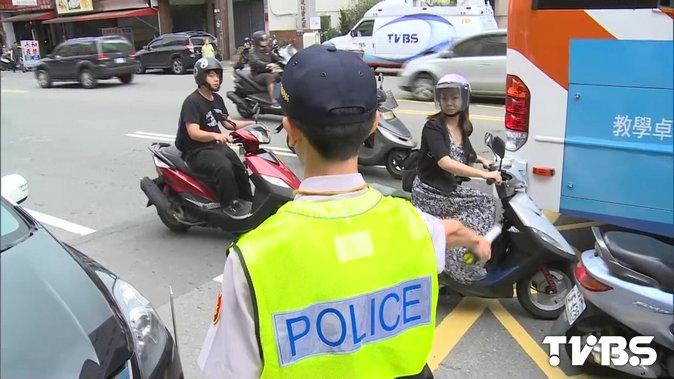 交警开罚单有业绩压力? 1月未达10件警记申诫被质疑 交警开罚单有业绩压力? 1月未达10件警记申诫被质疑