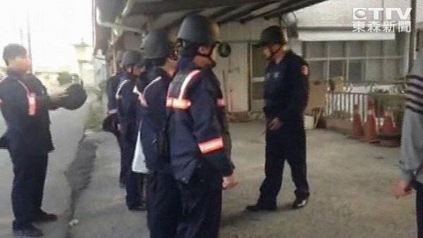 台湾高雄监狱发生劫持狱警事件 典狱长被挟持