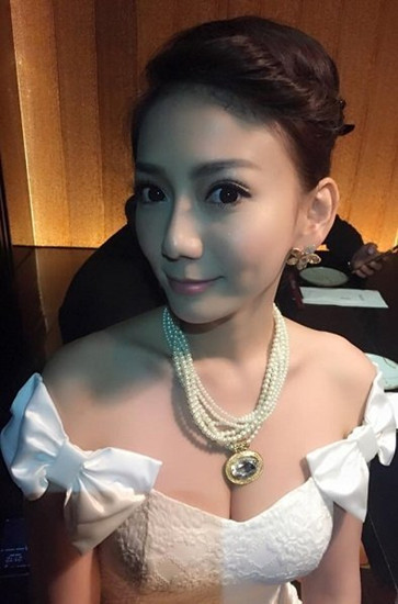 ������óŮ�����ⱬЯ��ͷ��������3Ħ��