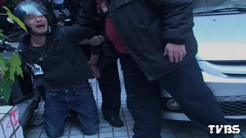 “我法律系的啦”落网毒贩背法条刁难刑警(图)