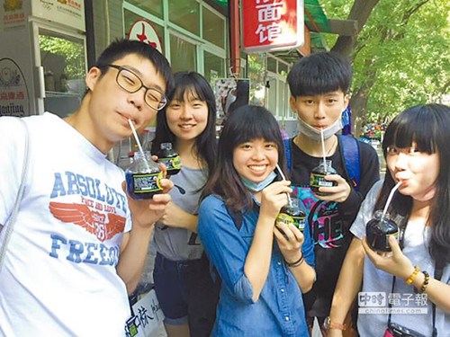 陆生:我们这边、你们那边 两岸青年可站在同一边 陆生:我们这边、你们那边 两岸青年可站在同一边