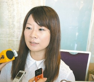 台女子成“寻人高手” 4年帮助275人重逢(图) 台女子成“寻人高手” 4年帮助275人重逢(图)