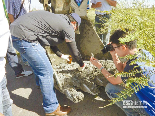 台企将钢铁厂炉渣埋农地 或致7万斤稻米重金属污染 台企将钢铁厂炉渣埋农地 或致7万斤稻米重金属污染