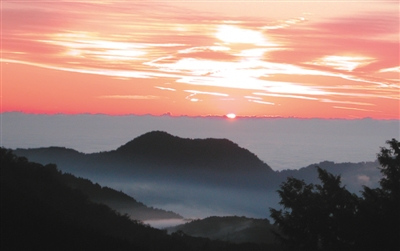 玉山建台湾最高供电点引讨论:星光与灯光大较量