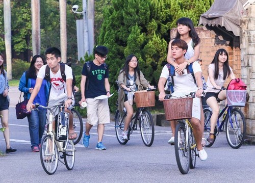 台湾网友教你如何一秒分辨大一新生?