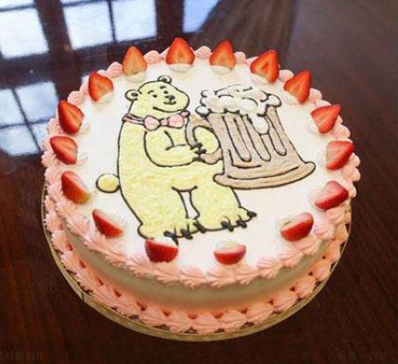 ��Ӣ��Ϊ��ף����˽��38���꣬�صض���һ�����ܵ�������ף��ͼ��̨�塰��ʱ���ӱ���