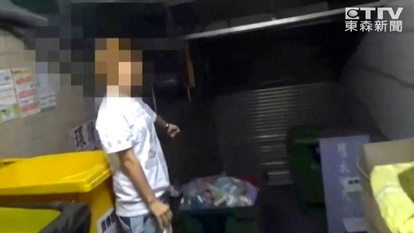 女子伙同男友掐死11月大女儿并剪尸 5子女生父全不同 女子伙同男友掐死11月大女儿并剪尸 5子女生父全不同