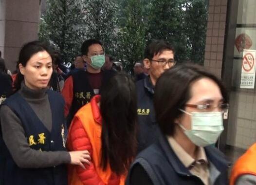 ����̨���и������ɹ�Ůģ��̨���� ���Ͼ�������Ů����ͼ���������������α��巭�㣩