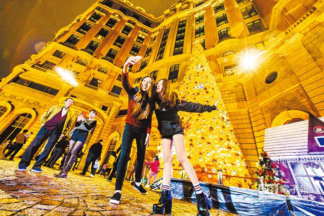 台湾小确幸发威 圣诞夜五星级饭店全爆满(图) 台湾小确幸发威 圣诞夜五星级饭店全爆满(图)