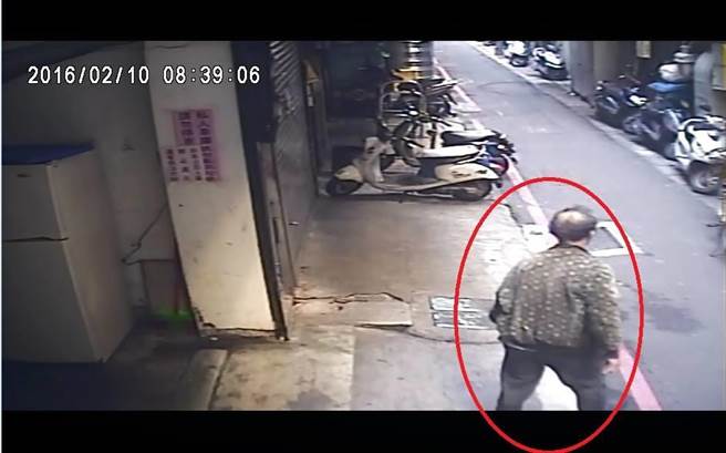 70岁老翁偷300颗卤蛋被警方抓获 辩称给街友吃 70岁老翁偷300颗卤蛋被警方抓获 辩称给街友吃