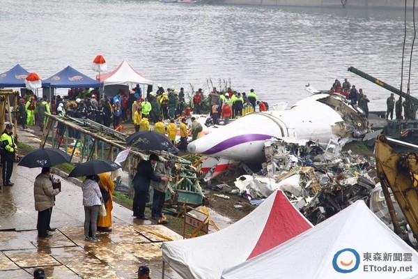 台湾复兴航空南港空难最终报告:人为操作不当所致 台湾复兴航空南港空难最终报告:人为操作不当所致