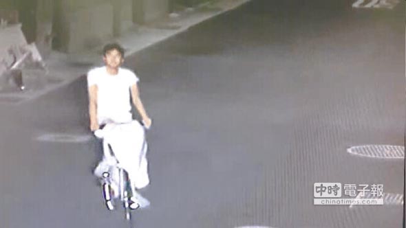 台大虐猫学生再次犯案 校方称该生或被退学 台大虐猫学生再次犯案 校方称该生或被退学