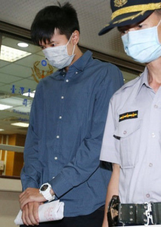 台大侨生陈皓扬涉杀猫案(左)。图/联合报系资料照。