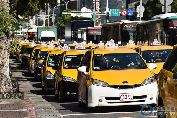为保障出租车行权益，台当局拟提高违规营业裁罚。（图片来源：台湾东森新闻云）