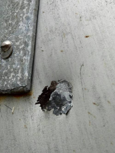 ̨20���Ϻṫ·�е�·��δ���䴩��������Ǧ�������ĺۼ���̨�塶���ϱ��������ȴϹ⣯��Ӱ