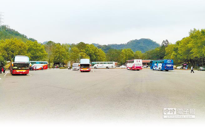陆客不来,重创桃园观光,光是慈湖1年就锐减100万人次,平日停车场几乎成空地 陆客不来,重创桃园观光,光是慈湖1年就锐减100万人次,平日停车场几乎成空地