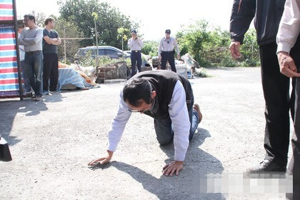 ����������R1M�ػ���ײ������ ������10�׿�ͷ��Ǹ