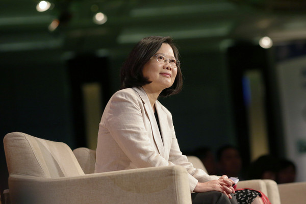 蔡英文办公室里有色狼?女武官陈月芳遭性骚扰 蔡英文办公室里有色狼?女武官陈月芳遭性骚扰