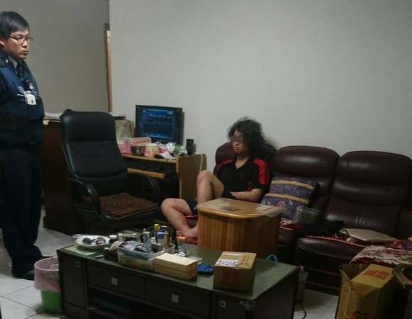 �����ڼ����Ϸ������ĸ��߶ ̨һ���ӳֵ����˸���