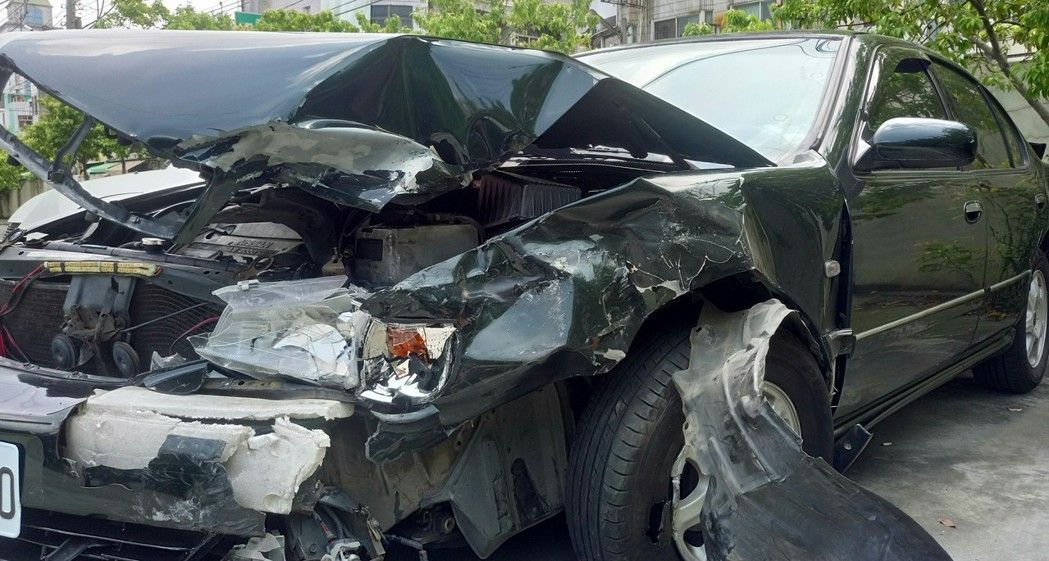 老人赴医院途中遇飞来横祸 挂号看病竟成送医急救 老人赴医院途中遇飞来横祸 挂号看病竟成送医急救