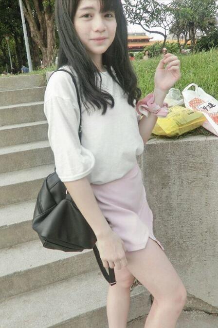 逆天美腿校花爱健身 拿下全校减肥比赛亚军 逆天美腿校花爱健身 拿下全校减肥比赛亚军