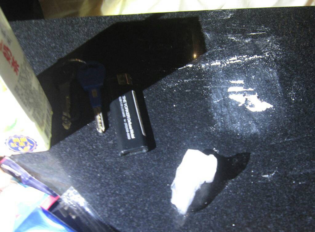 �ֻ���λ�鵽�Ϲ����ù����� �����󻹶���Ů����